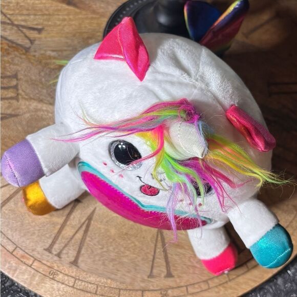 Rainbocorns White Pink Zuru Plush Stuffed Unicorn Rainbow Heart Wings Horseshoes - Picture 2 of 7